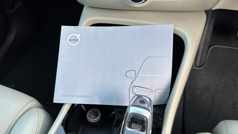 Volvo Xc40 1.5 T3 [163] Inscription Pro 5dr Geartronic Petrol Estate